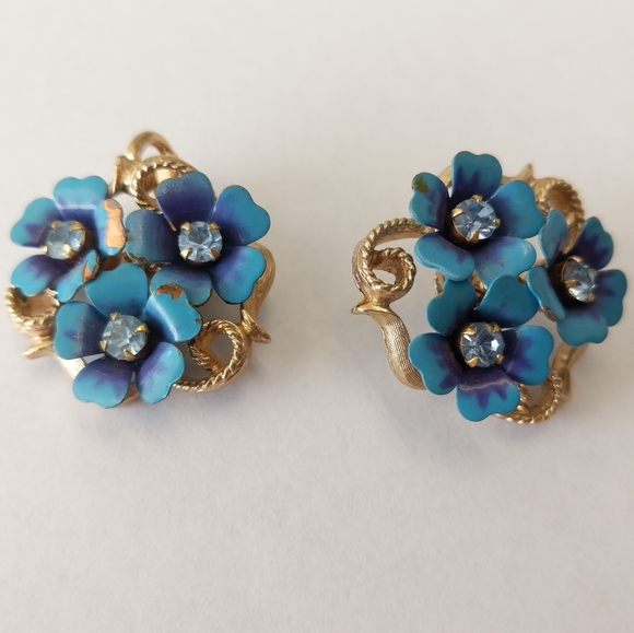 VTG. Avon Blue, Purple & Gold Tone & Blue RhinestoneFlower Clip On Earrings - Picture 4 of 13